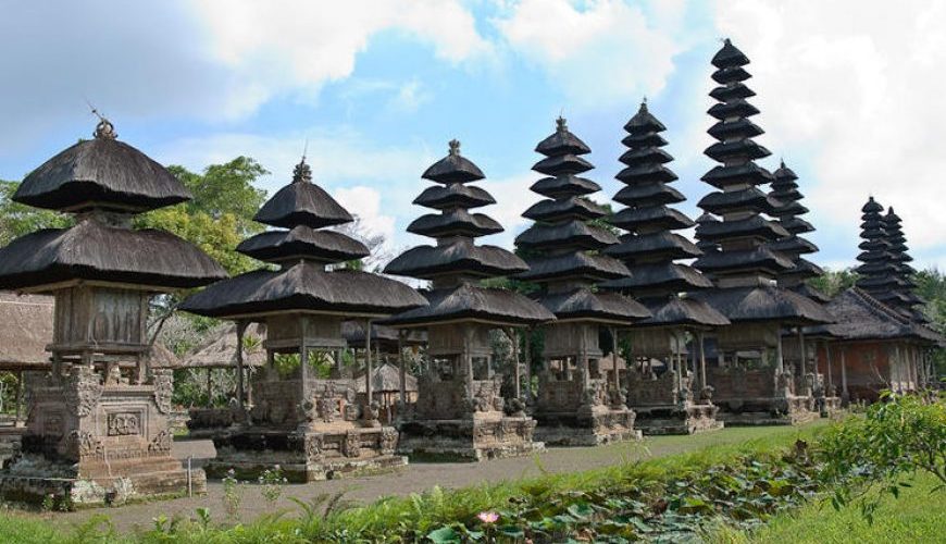 royal temple 'Pura Taman Ayun'