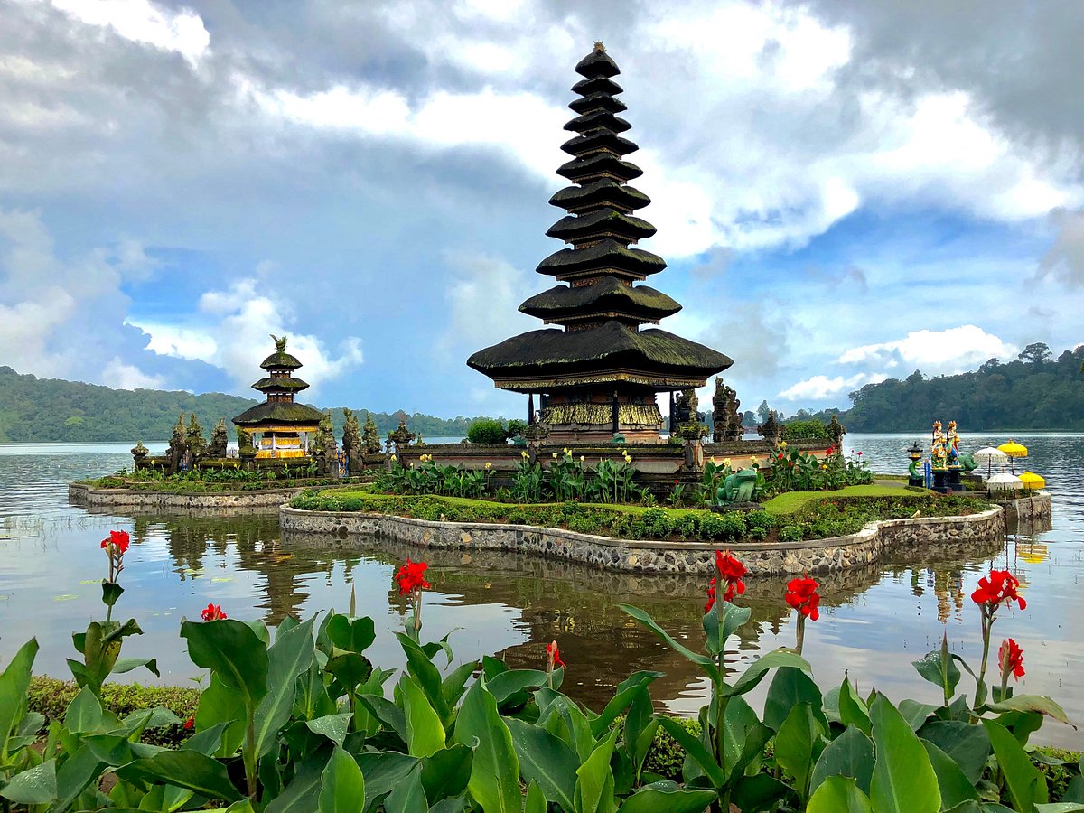 Discover Water Temple Tour