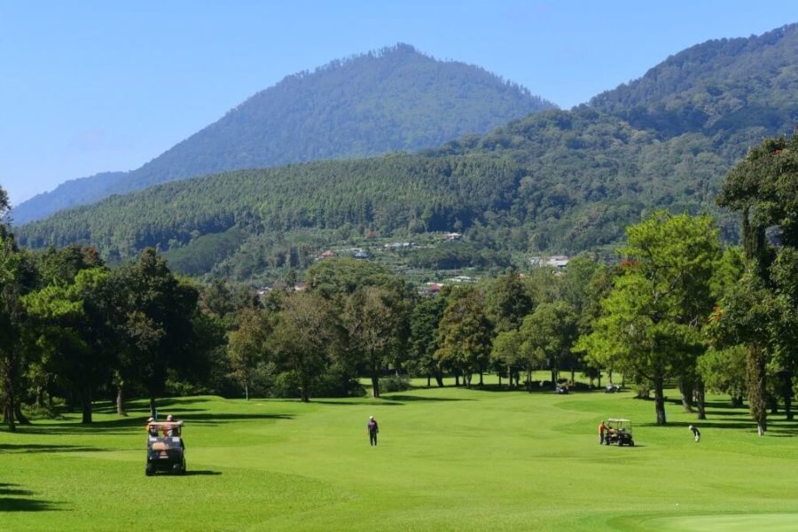 Bali Handara Golf Experience: Bedugul Highlands Golf Tour