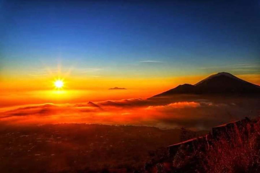 Mount Batur Sunrise Trekking & Hot Spring Tour