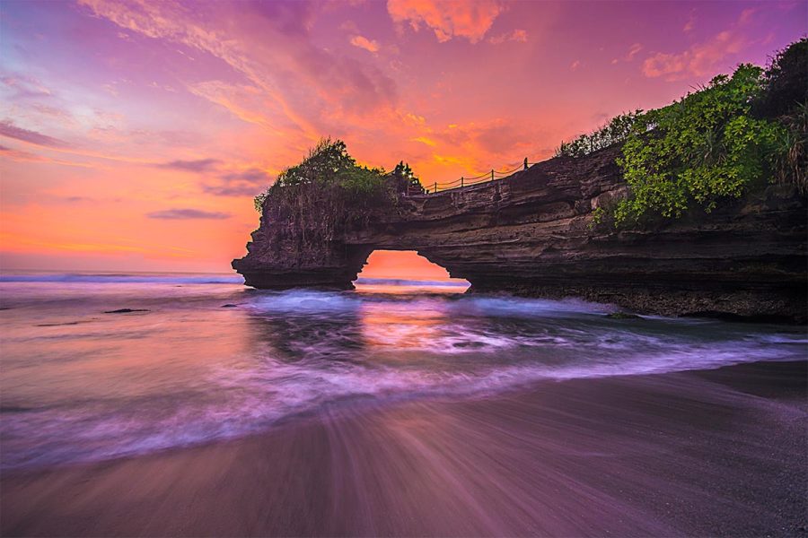 West Bali Tour: Taman Ayun, Alas Kedaton & Tanah Lot Sunset